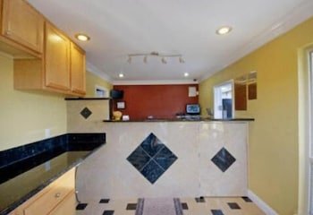 Americas Best Value Inn - Sacramento/Elk Grove