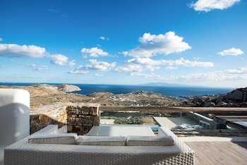 Amallini Suites