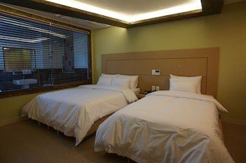 Hotel W