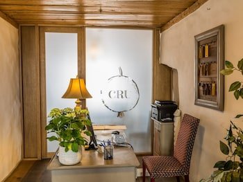 Hotel Cru