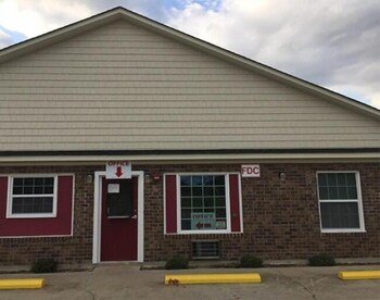 Leesville Lodge