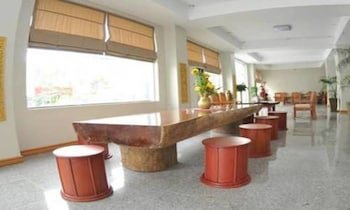 Shwe Phyu Hotel