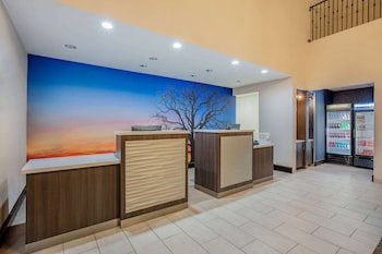 La Quinta Inn & Suites by Wyndham McKinney
