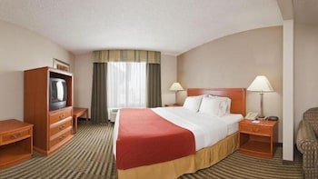 Holiday Inn Express & Suites Tell City