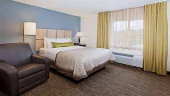 Sonesta Simply Suites Wichita Airport
