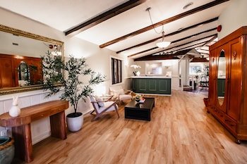 Hessenland Country Inn