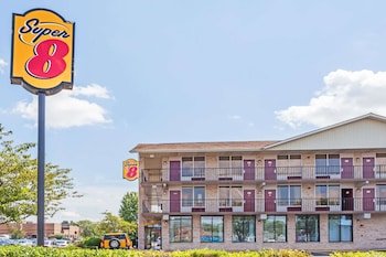 Super 8 by Wyndham Manassas