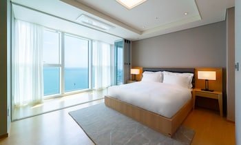 Grand LCT Residence