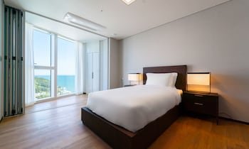 Grand LCT Residence