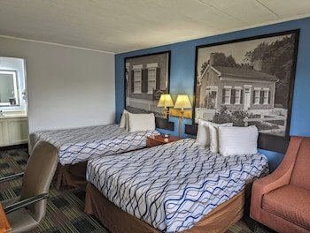 Sprucewood Inn