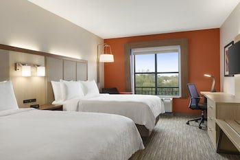 Holiday Inn Express & Suites Charleston - Mount Pleasant