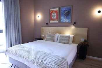 Selina Frishman Tel Aviv
