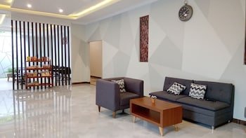 Alzara Hotel