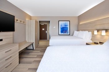 Holiday Inn Express & Suites Wooster