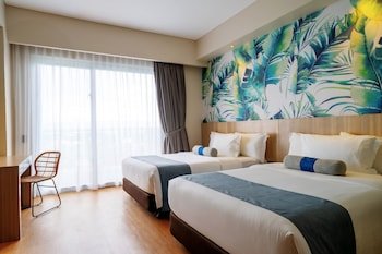 Solea Palm Mactan Resort