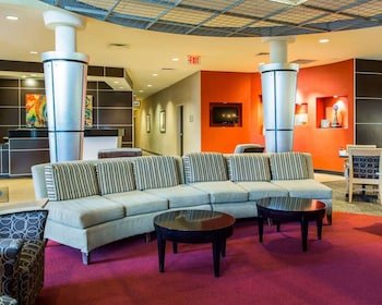 Cambria Suites Traverse City