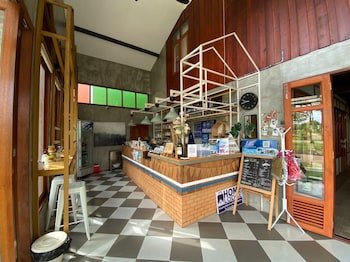 Lux Homestay