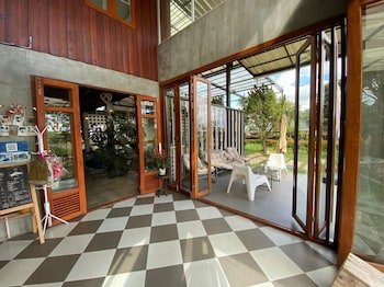 Lux Homestay