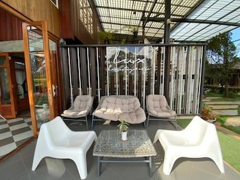 Lux Homestay