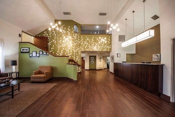 Sleep Inn & Suites Central/I-44
