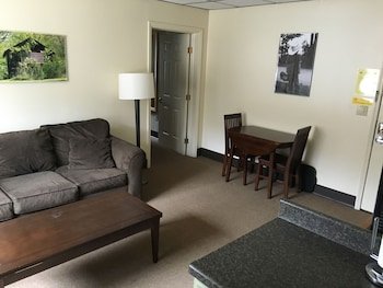 The Montrose Hotel