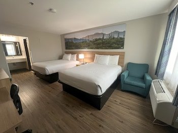 Days Inn by Wyndham Phoenix West