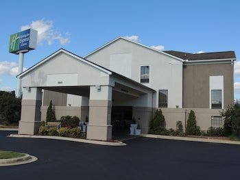 Holiday Inn Express & Suites Birmingham NE - Trussville
