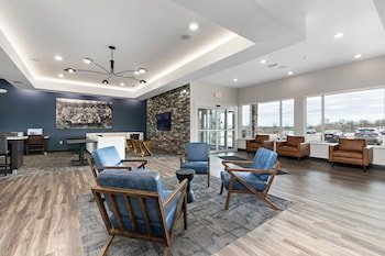 Holiday Inn Express Kansas City North Parkville An IHG Hotel
