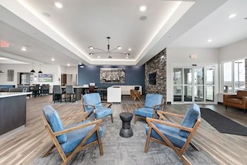 Holiday Inn Express Kansas City North Parkville An IHG Hotel