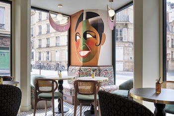 Josephine Hotel
