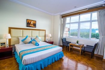Royal Inlay Hotel