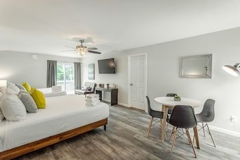 The Lodge At Lookout Mountain