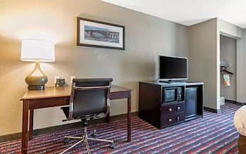 Comfort Suites Fairview Heights