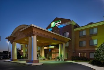 Holiday Inn Express & Suites Anniston/Oxford