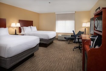 Holiday Inn Express & Suites Anniston/Oxford