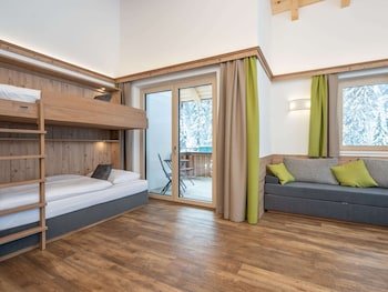 Lovely Chalet In Salzburg With Mountain View