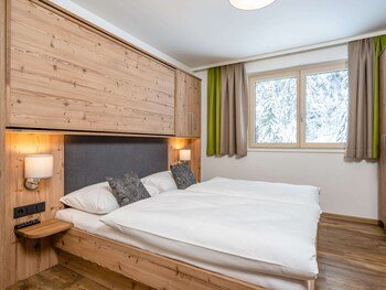 Lovely Chalet In Salzburg With Mountain View