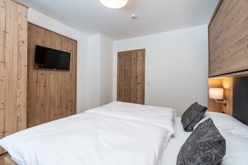 Lovely Chalet In Salzburg With Mountain View