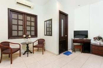 Hoang Yen Nhi Hotel By OYO Rooms