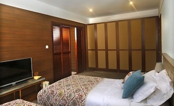 Shell Villa Apartel Resort