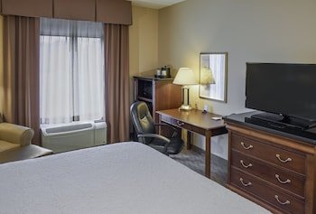 Hampton Inn & Suites Youngstown Canfield