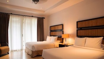 CC Beach Front Papagayo All-Inclusive Boutique Hotel