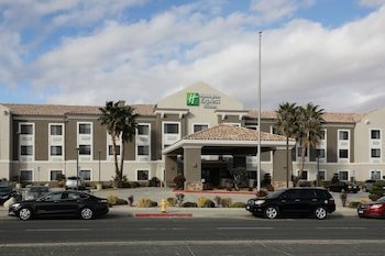 Holiday Inn Express & Suites Hesperia