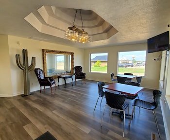 Cactus Inn and Suites
