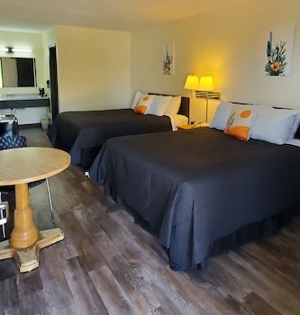 Cactus Inn and Suites