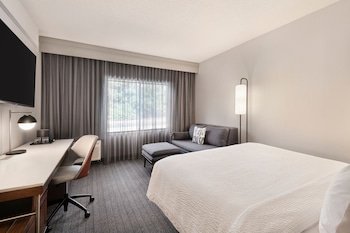 Courtyard Burlington