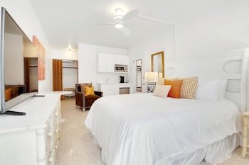 Gondolier Apartments & Inn