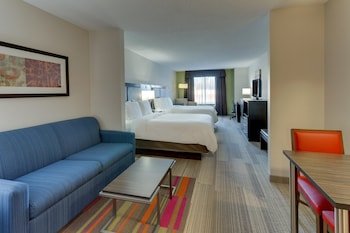 Holiday Inn Express & Suites Dayton-Centerville