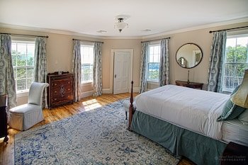 Windsor Mansion Inn