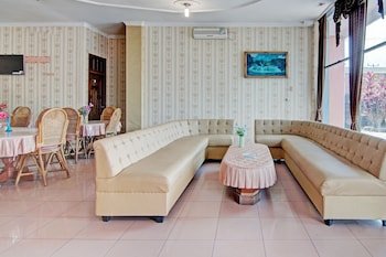 Netra Hotel By OYO